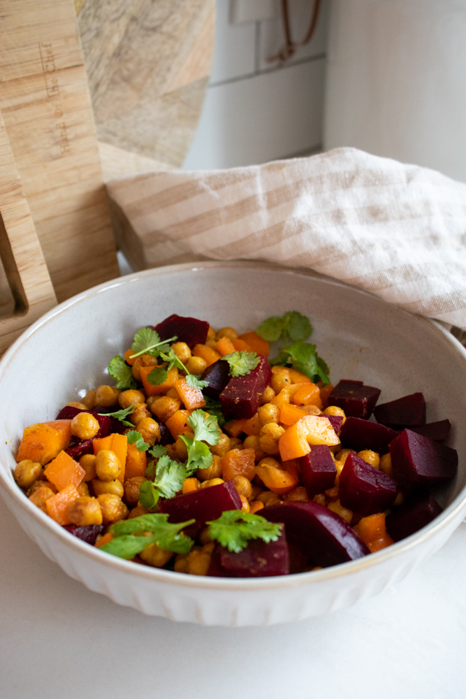 This Moroccan roasted chickpea salad makes for such a beautiful plate! The colors are so vibrant and leave you with that "earth goddess" feeling after eating!